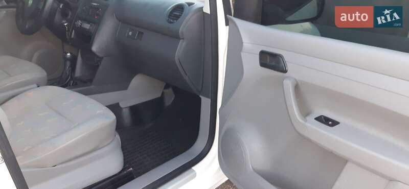 Вантажний фургон Volkswagen Caddy 2008 в Черкасах