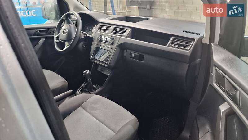 Минивэн Volkswagen Caddy 2017 в Ровно фото 11 Минивэн Volkswagen Caddy 2017 в Ровно