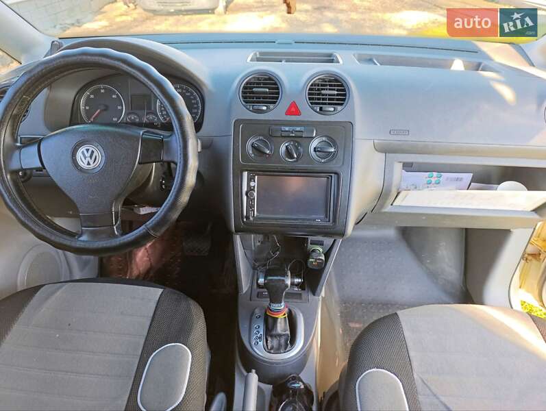 Минивэн Volkswagen Caddy 2006 в Косове фото 2 Минивэн Volkswagen Caddy 2006 в Косове