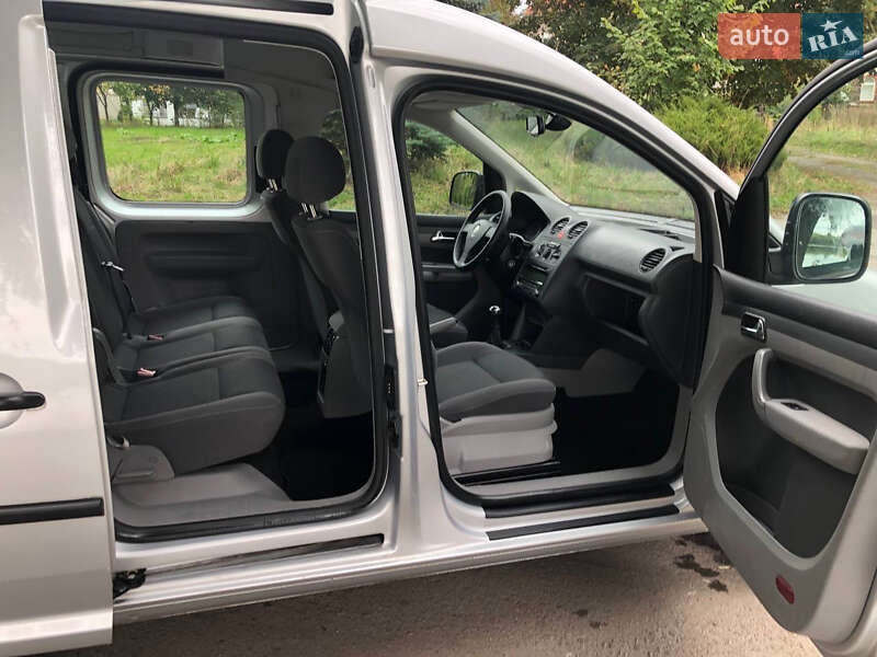 Мінівен Volkswagen Caddy 2010 в Рівному