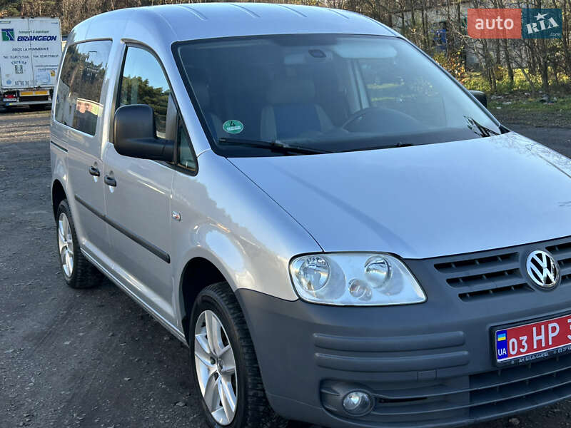 Мінівен Volkswagen Caddy 2009 в Радивиліві