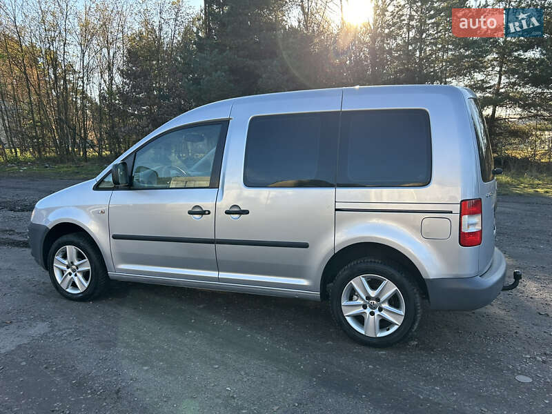 Мінівен Volkswagen Caddy 2009 в Радивиліві