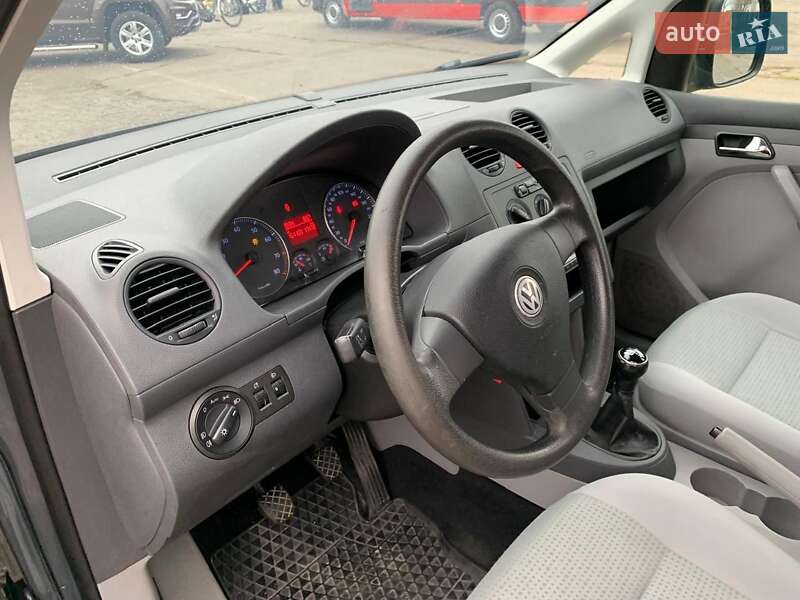 Минивэн Volkswagen Caddy 2009 в Ровно фото 10 Минивэн Volkswagen Caddy 2009 в Ровно