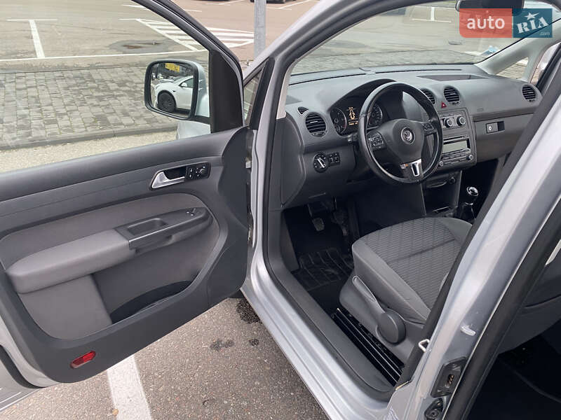 Мінівен Volkswagen Caddy 2014 в Києві фото 20 Мінівен Volkswagen Caddy 2014 в Києві