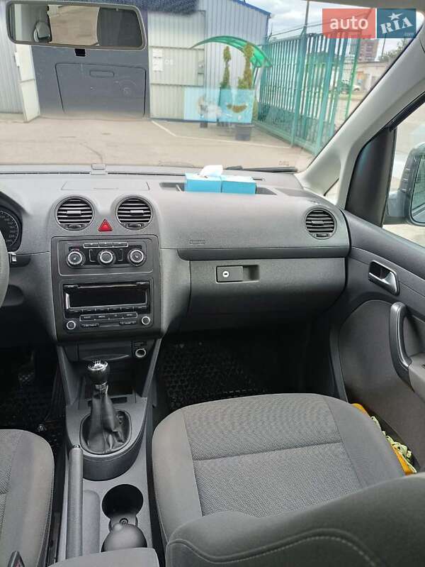 Минивэн Volkswagen Caddy 2012 в Обухове фото 8 Минивэн Volkswagen Caddy 2012 в Обухове