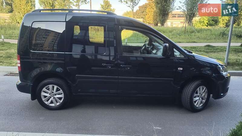 Мінівен Volkswagen Caddy 2011 в Чернігові