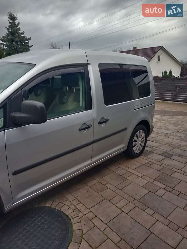 Мінівен Volkswagen Caddy 2010 в Львові фото 5 Мінівен Volkswagen Caddy 2010 в Львові