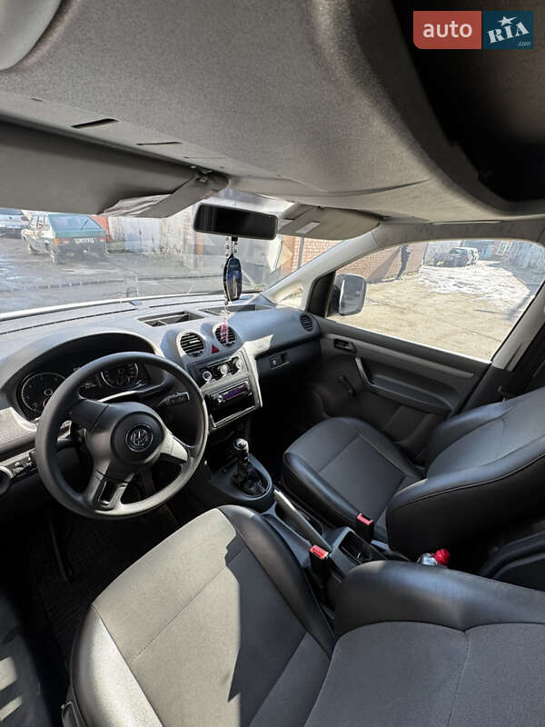 Грузовой фургон Volkswagen Caddy 2012 в Львове фото 2 Грузовой фургон Volkswagen Caddy 2012 в Львове