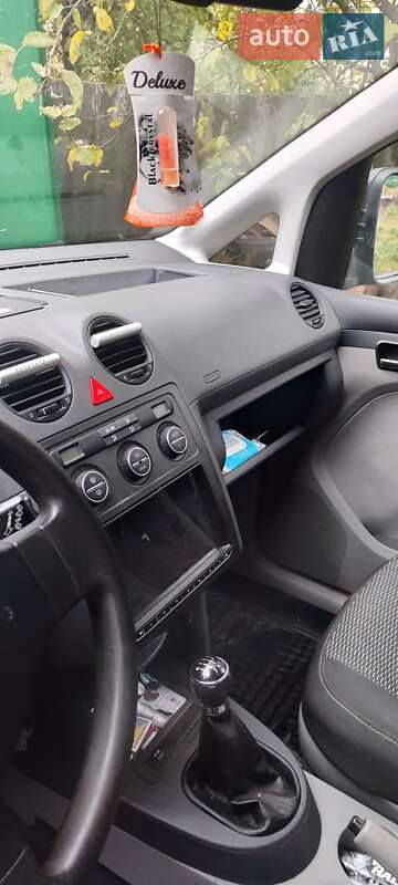 Минивэн Volkswagen Caddy 2008 в Белогорье фото 12 Минивэн Volkswagen Caddy 2008 в Белогорье
