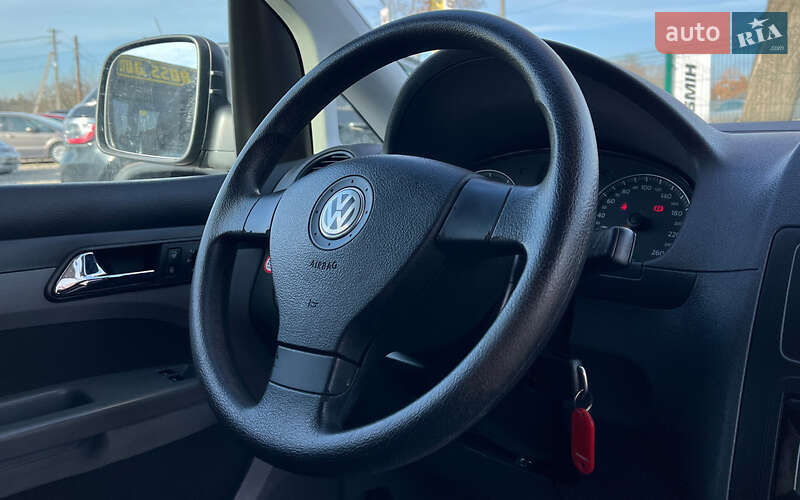 Минивэн Volkswagen Caddy 2010 в Коломые