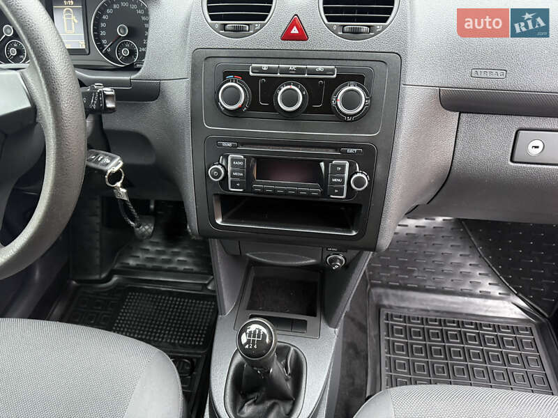 Минивэн Volkswagen Caddy 2014 в Хмельницком фото 47 Минивэн Volkswagen Caddy 2014 в Хмельницком