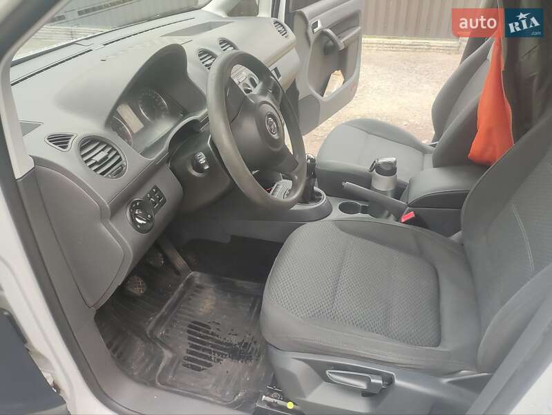Мінівен Volkswagen Caddy 2012 в Києві