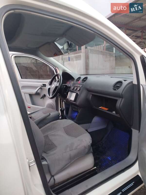 Минивэн Volkswagen Caddy 2007 в Бобровице