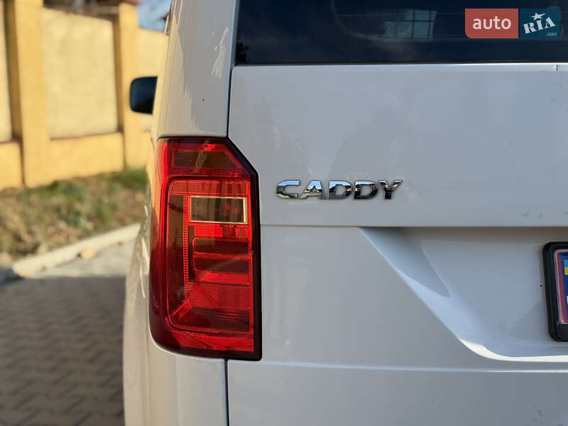 Минивэн Volkswagen Caddy 2017 в Ужгороде