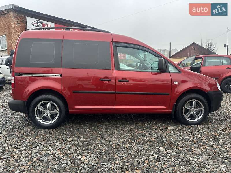 Минивэн Volkswagen Caddy 2006 в Смеле