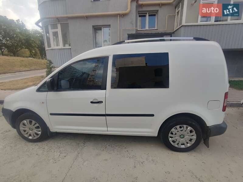 Минивэн Volkswagen Caddy 2009 в Сумах
