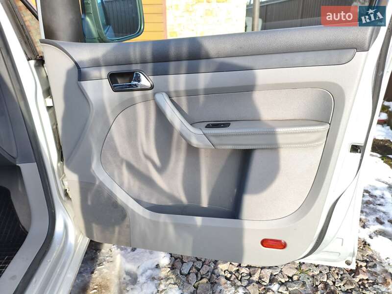 Мінівен Volkswagen Caddy 2006 в Рудки