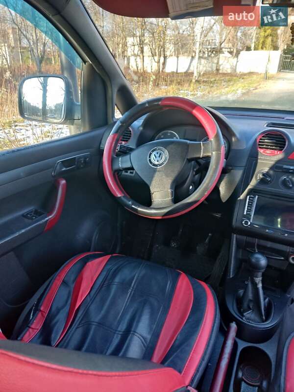 Минивэн Volkswagen Caddy 2007 в Кременце