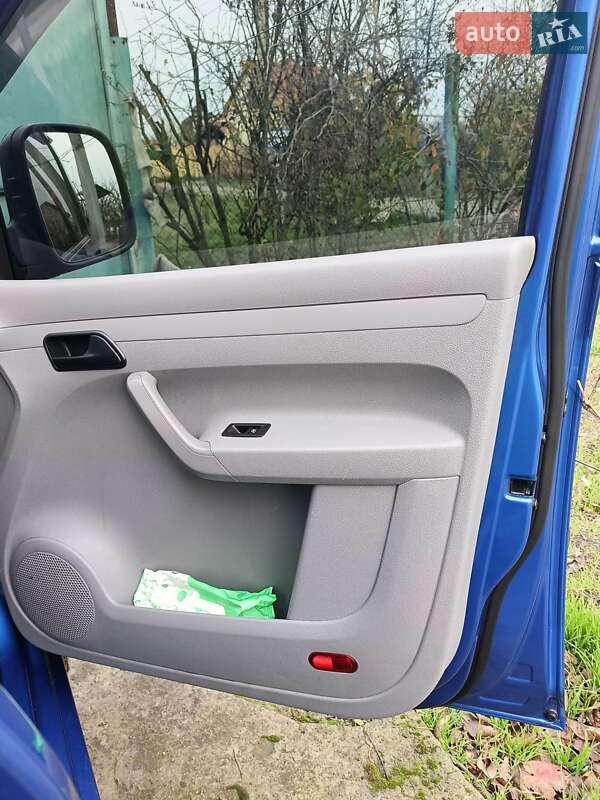 Мінівен Volkswagen Caddy 2008 в Одесі