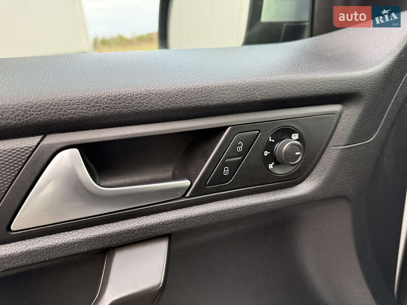 Мінівен Volkswagen Caddy 2020 в Рівному