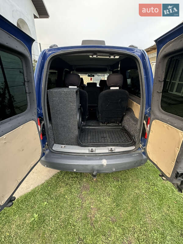 Мінівен Volkswagen Caddy 2009 в Чернівцях