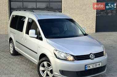 Мінівен Volkswagen Caddy 2013 в Сарнах