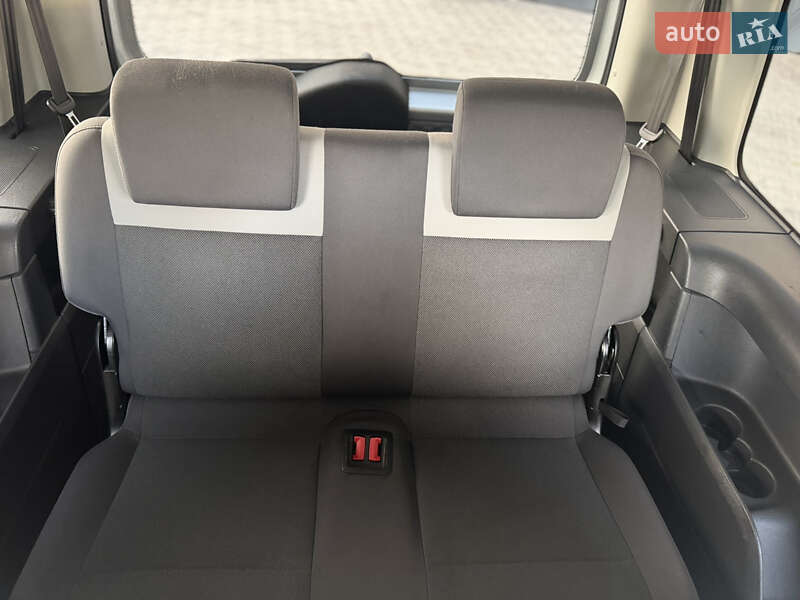 Мінівен Volkswagen Caddy 2013 в Сарнах