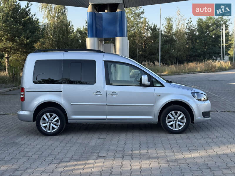 Мінівен Volkswagen Caddy 2014 в Львові