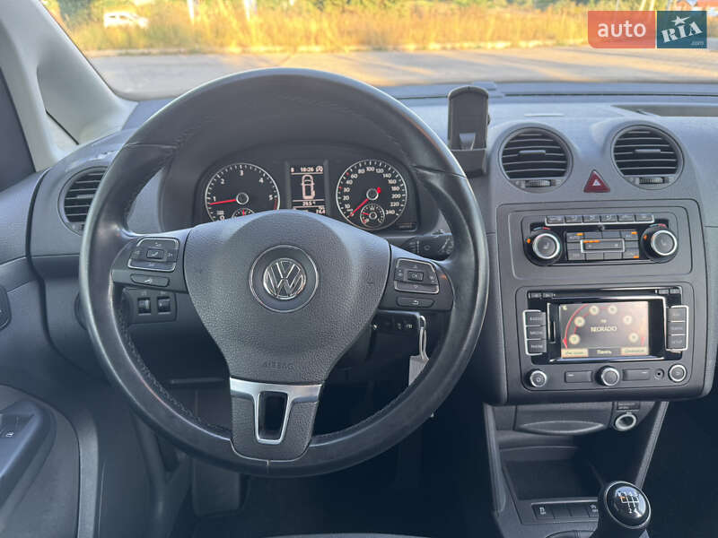 Мінівен Volkswagen Caddy 2014 в Львові