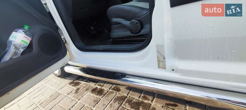Грузовой фургон Volkswagen Caddy 2012 в Киеве фото 14 Грузовой фургон Volkswagen Caddy 2012 в Киеве