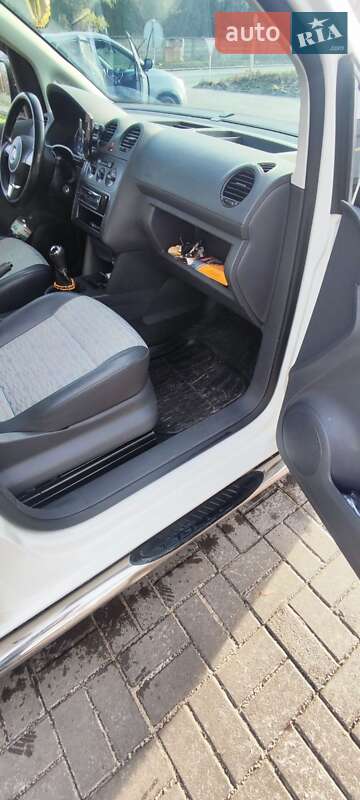 Грузовой фургон Volkswagen Caddy 2012 в Киеве фото 19 Грузовой фургон Volkswagen Caddy 2012 в Киеве