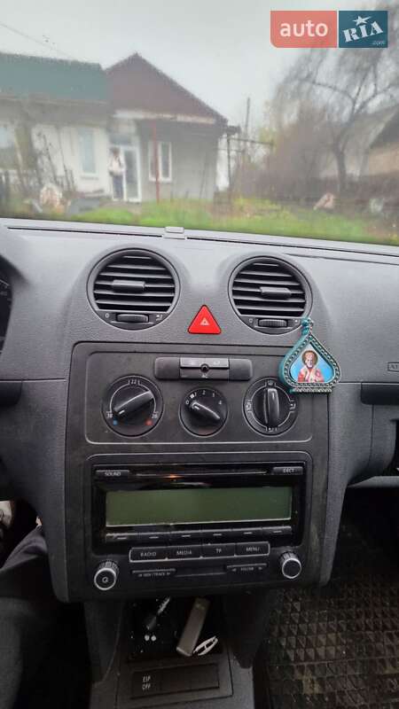 Минивэн Volkswagen Caddy 2010 в Умани