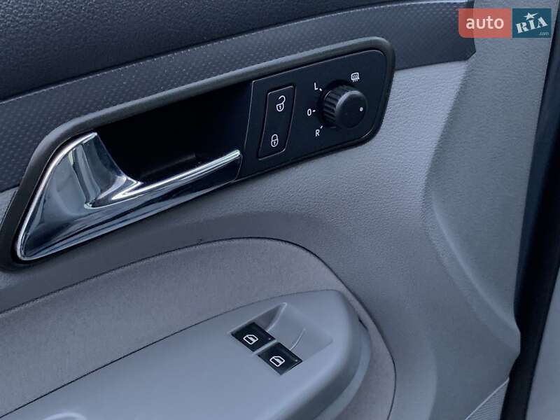 Минивэн Volkswagen Caddy 2009 в Бердичеве фото 37 Минивэн Volkswagen Caddy 2009 в Бердичеве