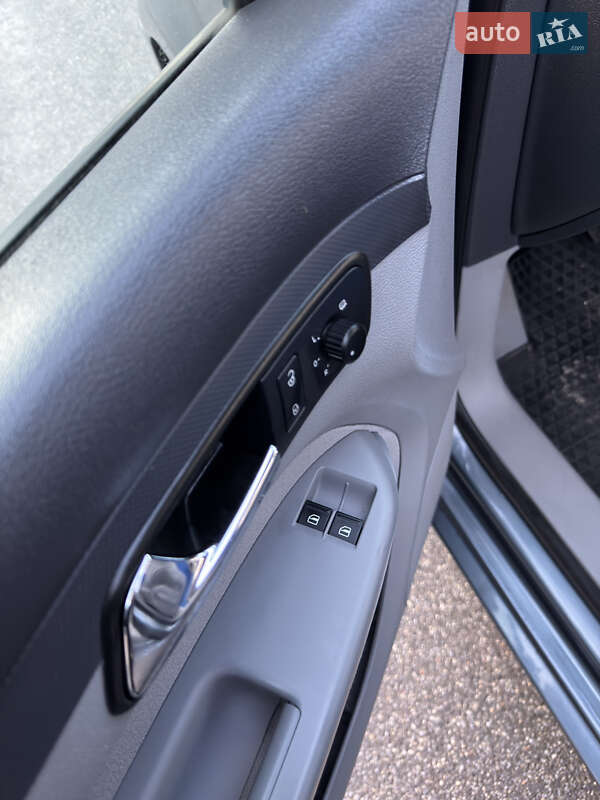 Мінівен Volkswagen Caddy 2009 в Вінниці