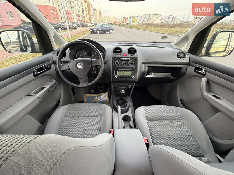 Минивэн Volkswagen Caddy 2006 в Виннице