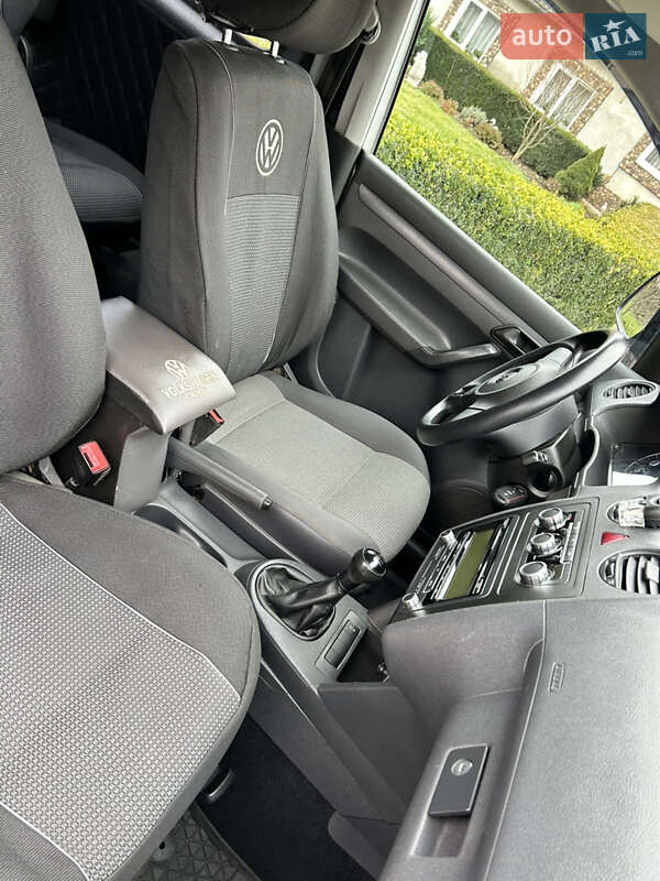 Минивэн Volkswagen Caddy 2010 в Толстом фото 15 Минивэн Volkswagen Caddy 2010 в Толстом