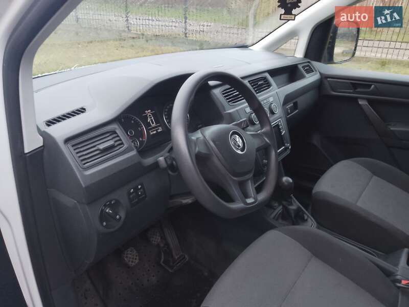 Вантажний фургон Volkswagen Caddy 2017 в Луцьку