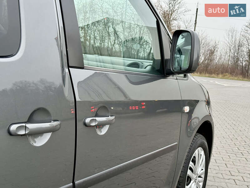 Минивэн Volkswagen Caddy 2012 в Луцке