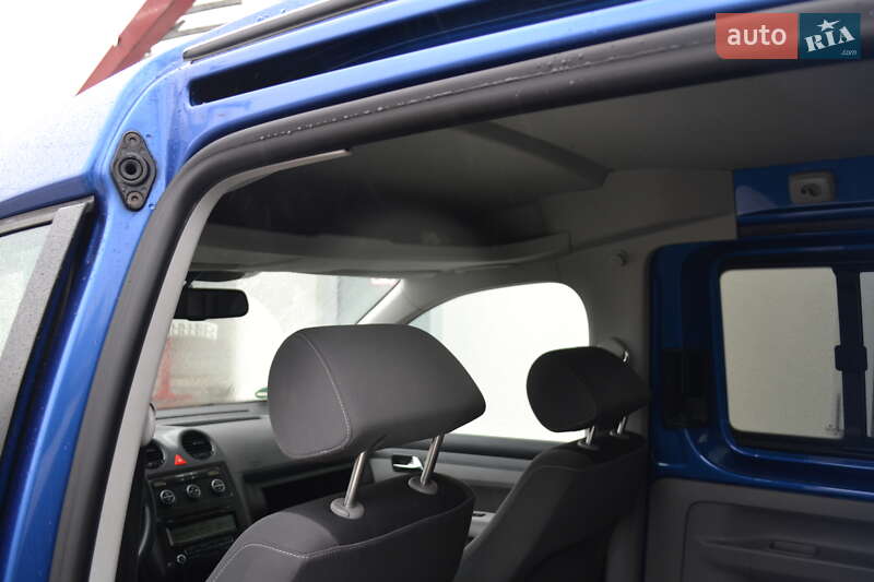 Мінівен Volkswagen Caddy 2010 в Вінниці