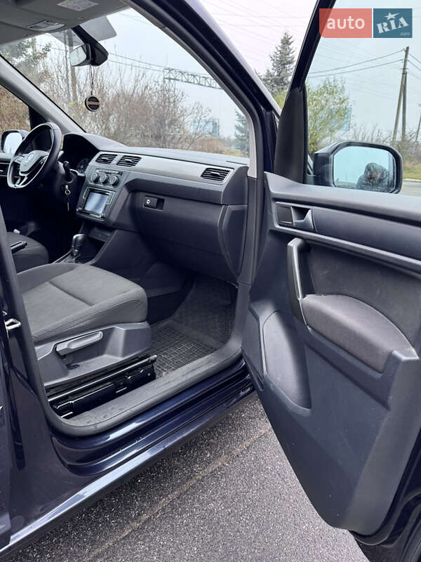 Минивэн Volkswagen Caddy 2015 в Переяславе