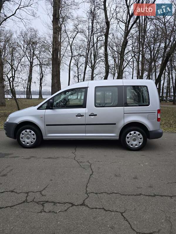 Мінівен Volkswagen Caddy 2009 в Києві