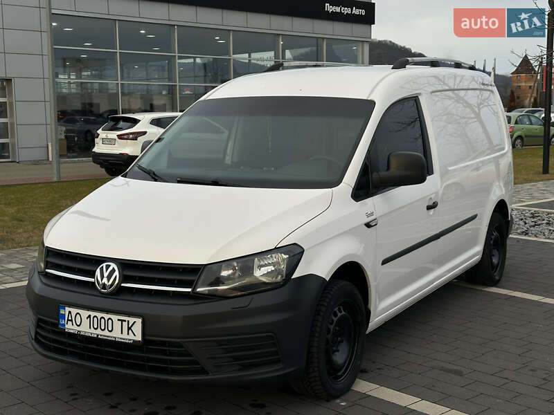 Вантажопасажирський фургон Volkswagen Caddy 2016 в Мукачевому