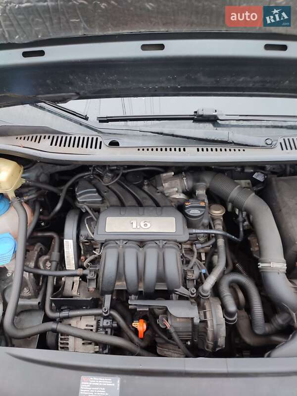 Мінівен Volkswagen Caddy 2008 в Дергачах