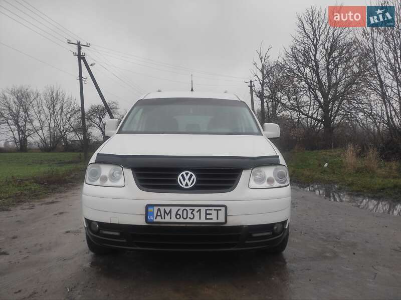 Мінівен Volkswagen Caddy 2010 в Ружині