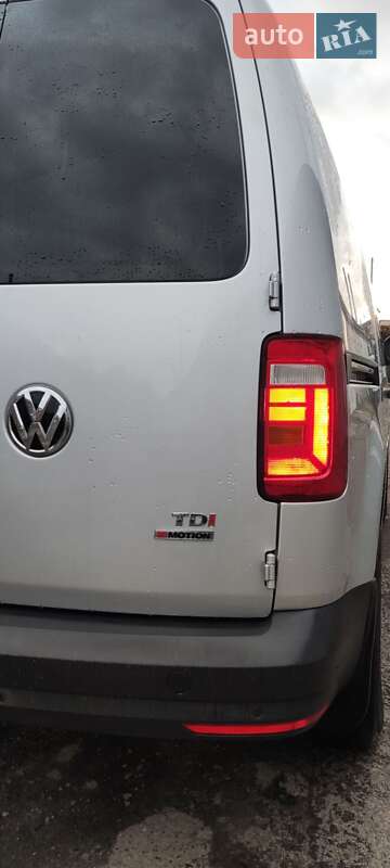 Вантажний фургон Volkswagen Caddy 2016 в Харкові