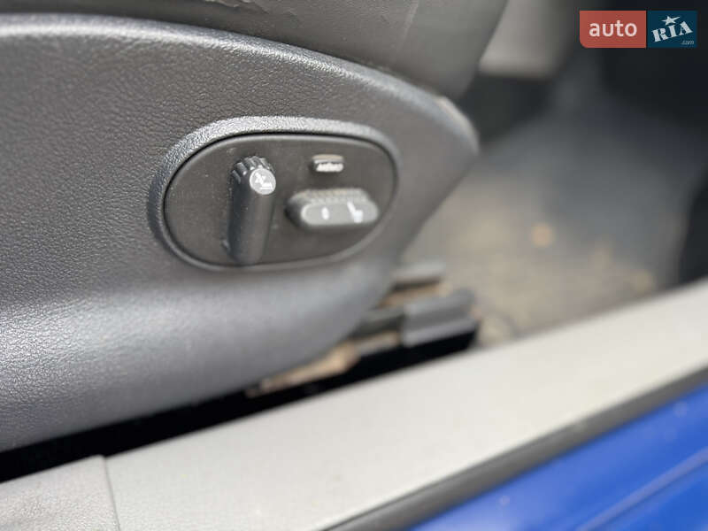 Мінівен Volkswagen Caddy 2006 в Ужгороді