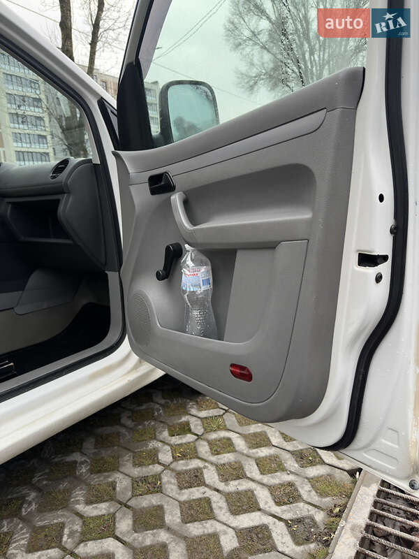 Мінівен Volkswagen Caddy 2006 в Тернополі фото 19 Мінівен Volkswagen Caddy 2006 в Тернополі