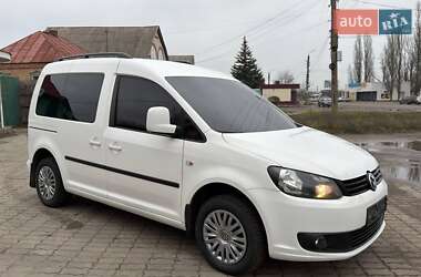 Мінівен Volkswagen Caddy 2015 в Охтирці