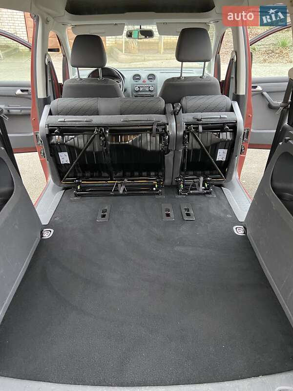 Мінівен Volkswagen Caddy 2014 в Києві