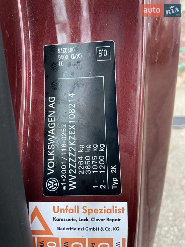 Мінівен Volkswagen Caddy 2014 в Києві